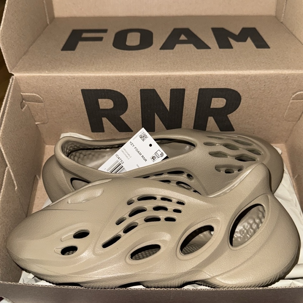Yeezy Foam Runner